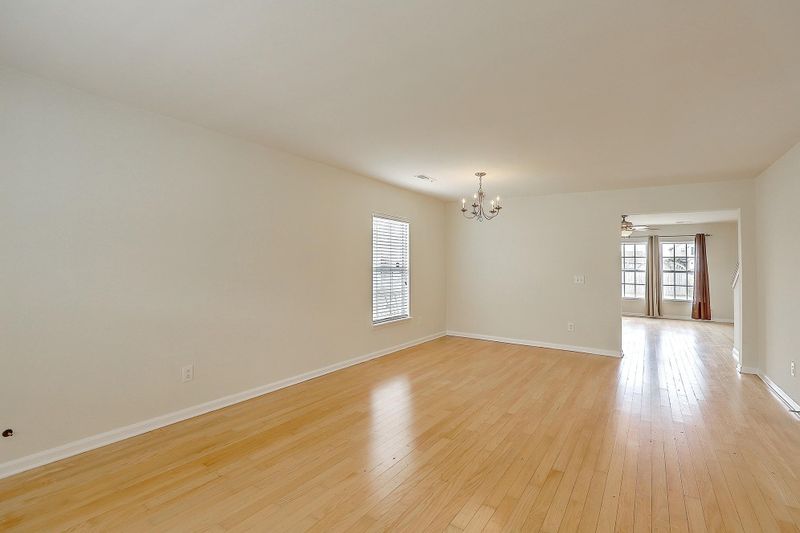 273 Clayburne Dr, Goose Creek, SC 29445