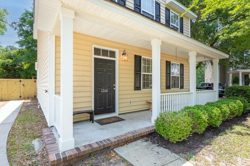 1268 Fallen Oak Dr, Mount Pleasant, SC 29466