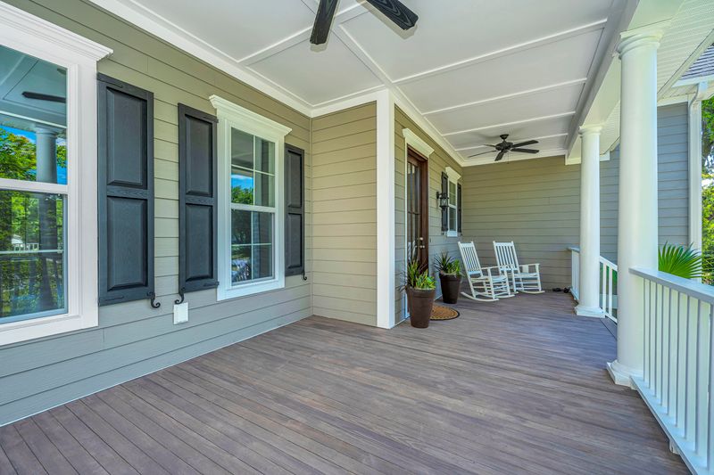 2963 Bluff Ln, Mount Pleasant, SC 29466