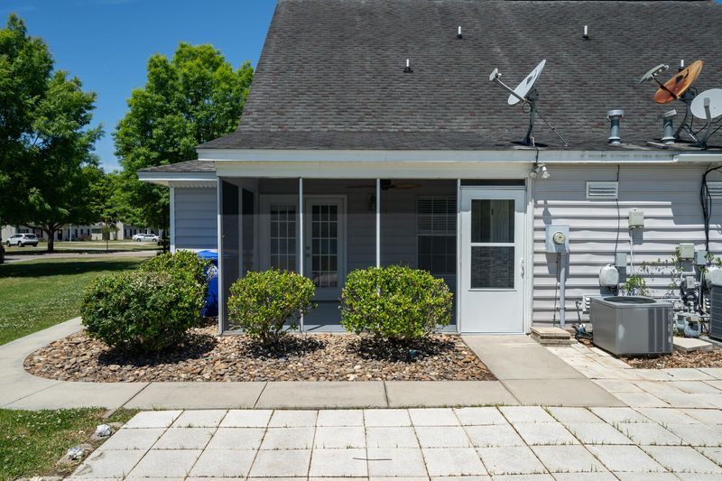 2273 Kings Gate Ln, Mount Pleasant, SC 29466