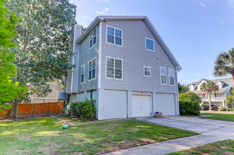 356 Clayton Dr, Charleston, SC 29414