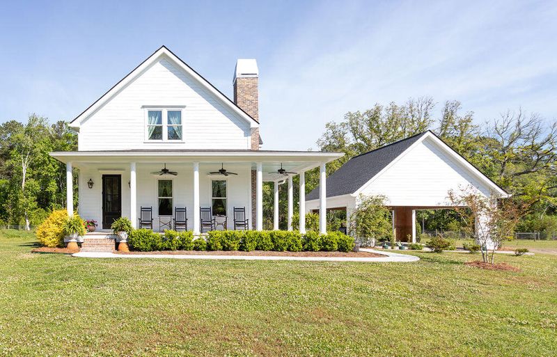 6022 Old Jacksonboro Rd, Ravenel, SC 29470