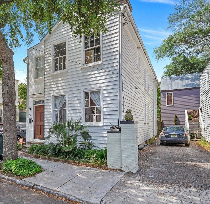 37 Ashe St, Charleston, SC 29403