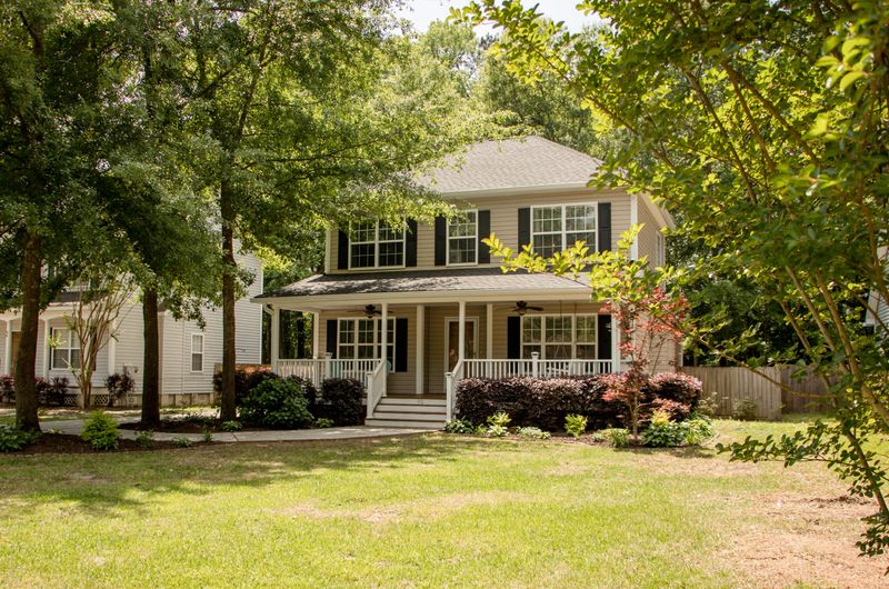 92 Sugarplum Dr, Summerville, SC 29485