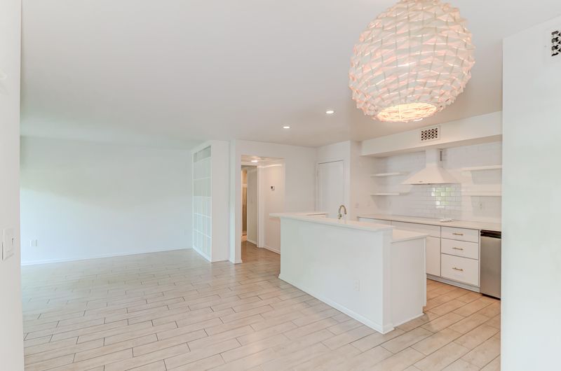 1481 Center Extension St #701, Mount Pleasant, SC 29464
