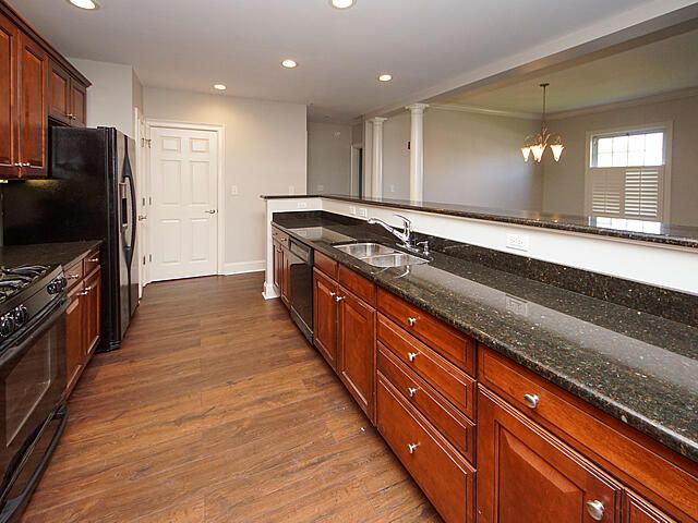 498 Albemarle Rd #305, Charleston, SC 29407