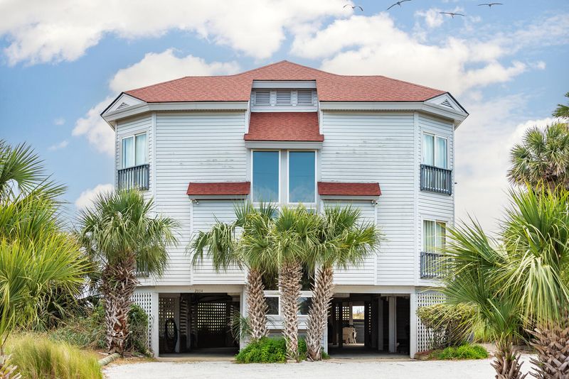 2804 Point St #11, Edisto Island, SC 29438