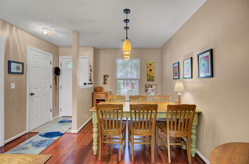 1477 Amanda Park Ln, James Island, SC 29412