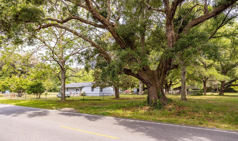4250 River Rd, Johns Island, SC 29455