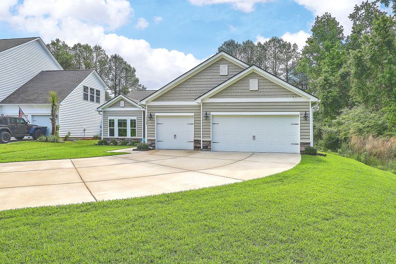 1133 Sapling Dr, Summerville, SC 29485
