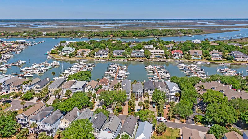 40 41st Ave #E8, Isle Of Palms, SC 29451