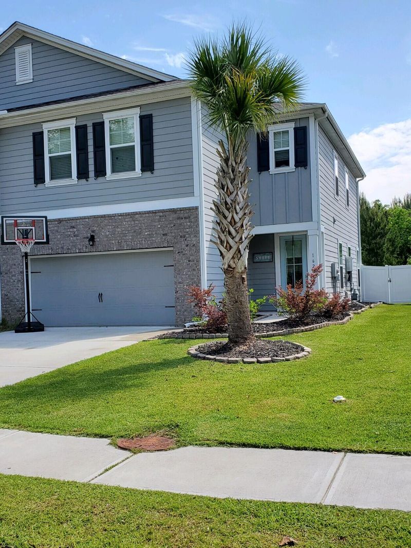 1628 Mermentau St, Mount Pleasant, SC 29466