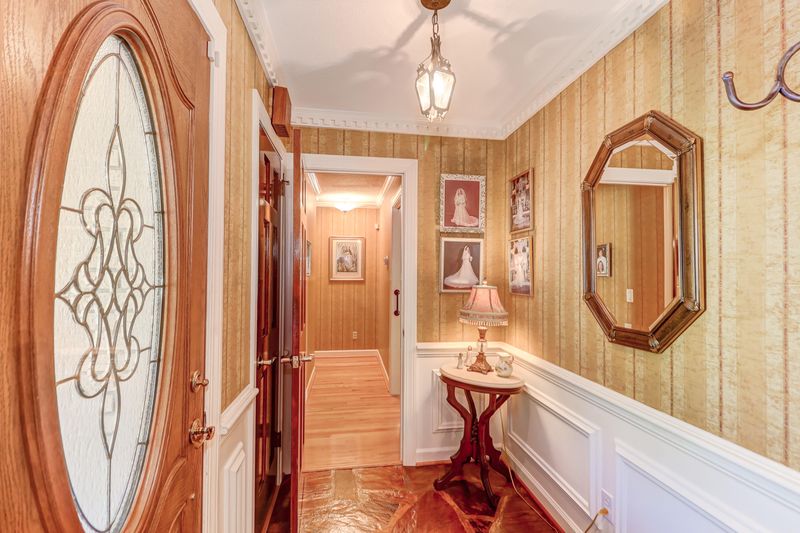 1013 Grand Concourse St, Charleston, SC 29412
