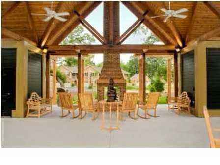 5500 Colonial Chatsworth Cir, North Charleston, SC 29418