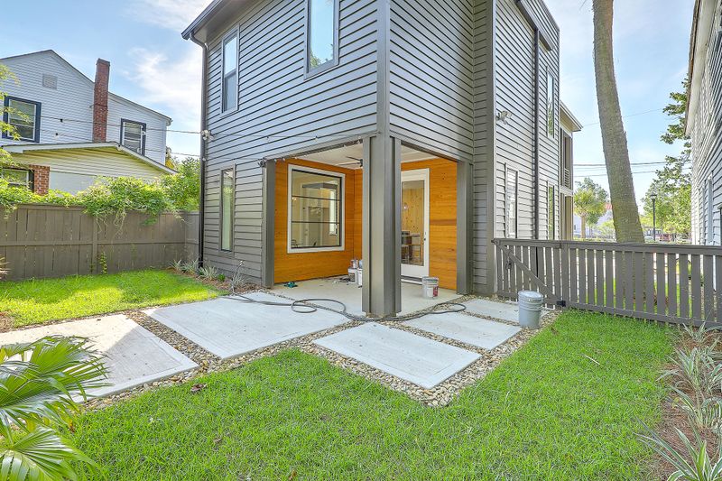 126 Sheppard St, Charleston, SC 29403