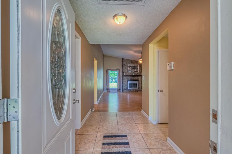 1029 Willowood Ave, Goose Creek, SC 29445
