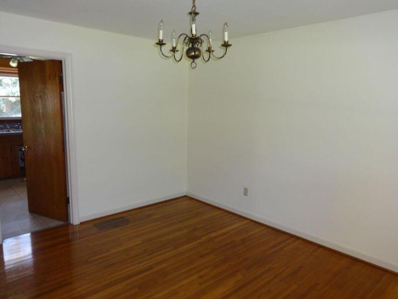 1812 Somerset Cir, Charleston, SC 29407