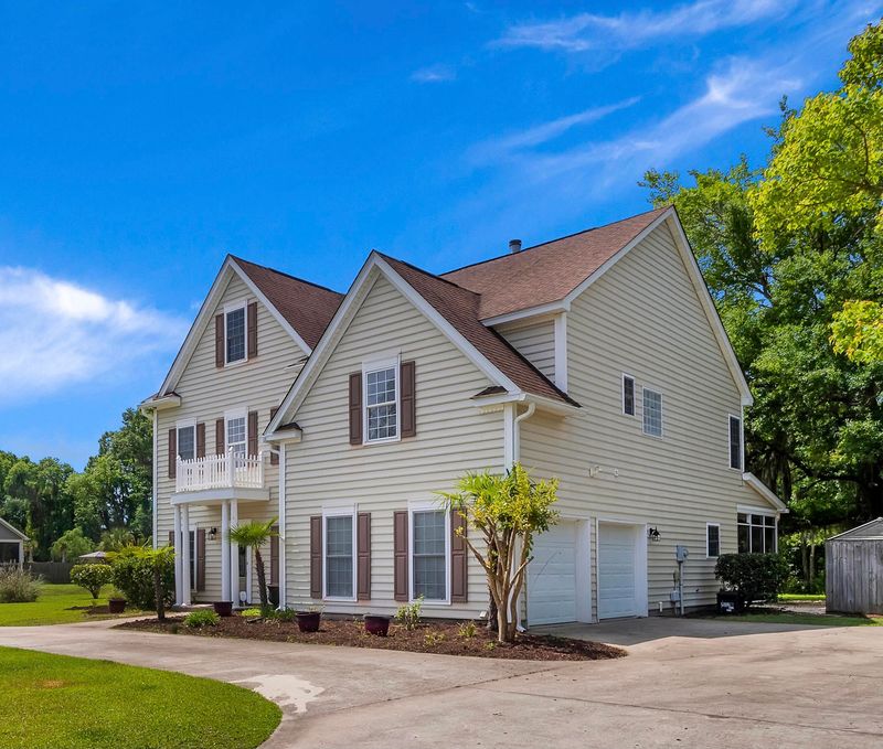 206 Shadowmoss Pw, Charleston, SC 29414