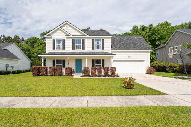 207 Burton Ave, Summerville, SC 29485