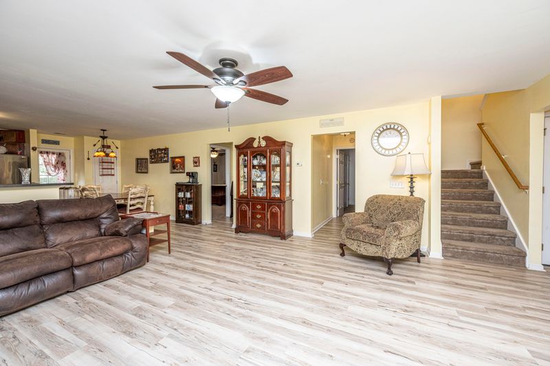 219 Maypop Dr, Goose Creek, SC 29445