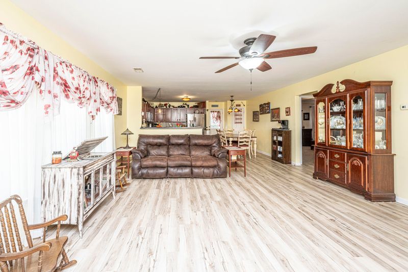 219 Maypop Dr, Goose Creek, SC 29445