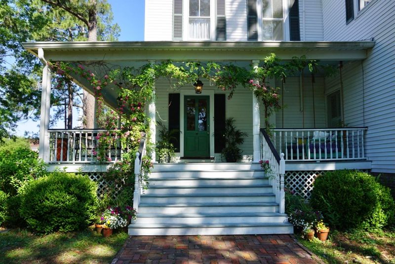 115 W 3rd South St, Summerville, SC 29483