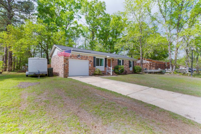 326 Water Oak Dr, Goose Creek, SC 29445