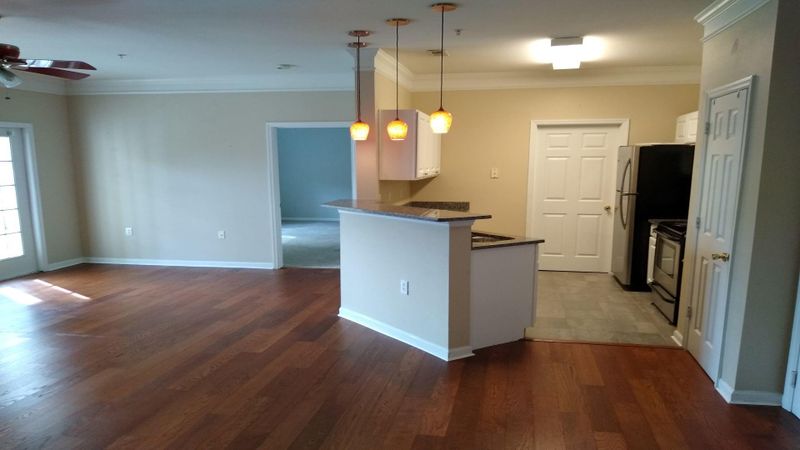 1585 Cambridge Lakes Dr #207-E, Mount Pleasant, SC 29464