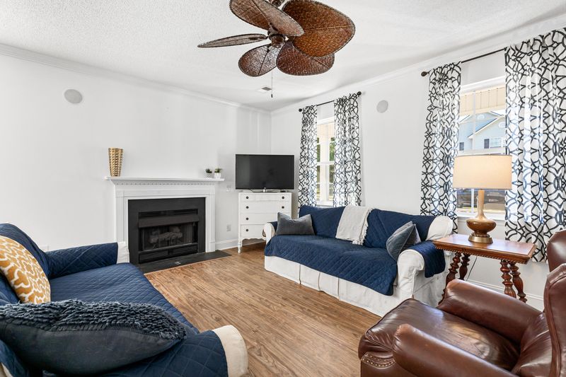 1479 Swamp Fox Ln, Charleston, SC 29412