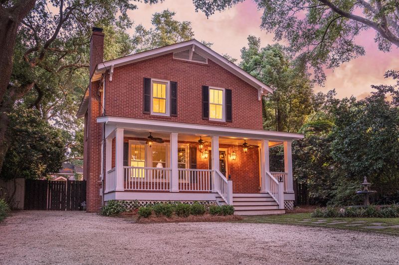2131 Wappoo Dr, Charleston, SC 29412