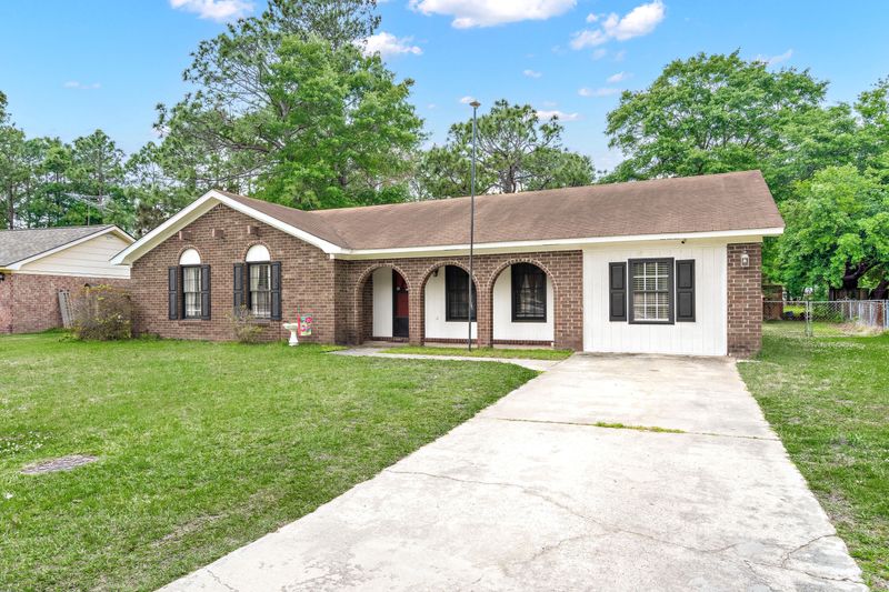 137 Marion Rd, Summerville, SC 29483