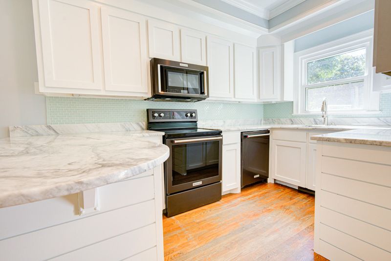 2177 Gulf Dr, Mount Pleasant, SC 29466