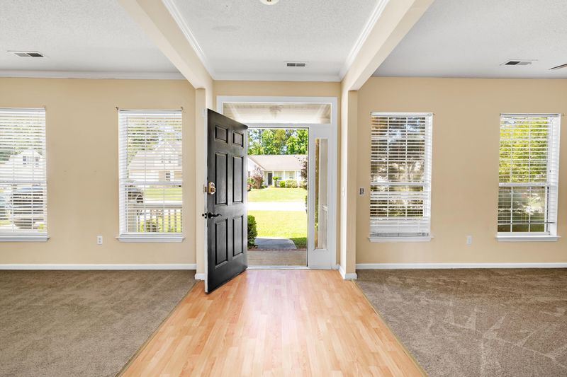 809 W Saltash Al, Goose Creek, SC 29445