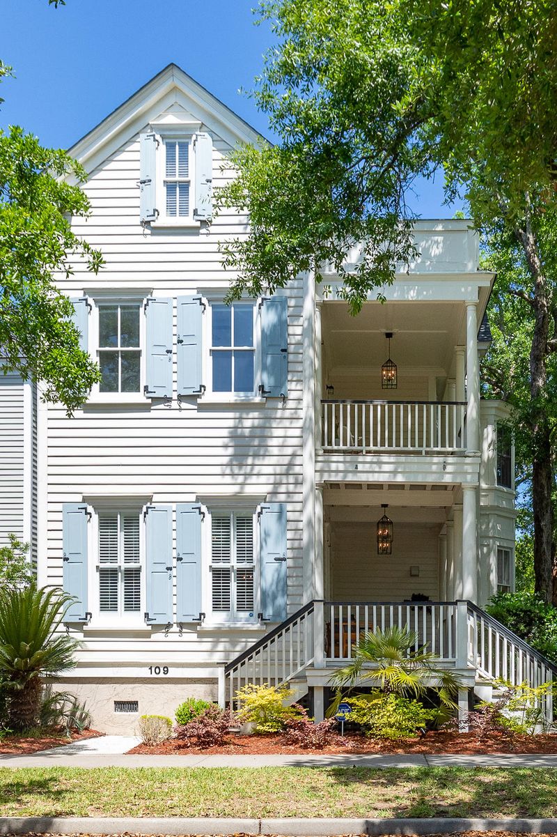 109 N Shelmore Blvd, Mount Pleasant, SC 29464