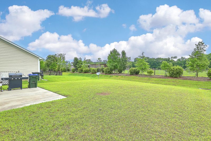 168 Longdale Dr, Summerville, SC 29483