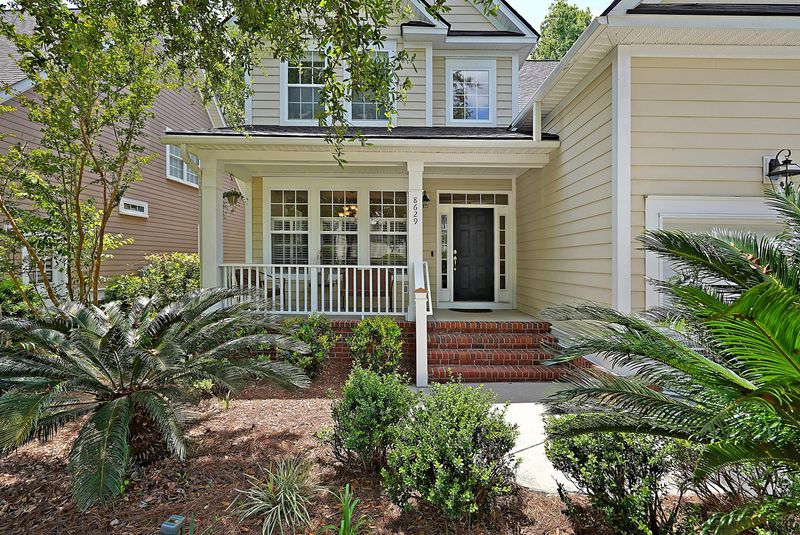 8629 Woodland Walk, North Charleston, SC 29420