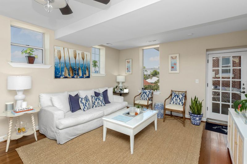 55 Ashley Ave #21, Charleston, SC 29401