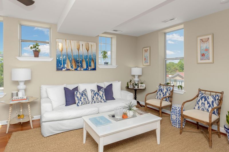 55 Ashley Ave #21, Charleston, SC 29401