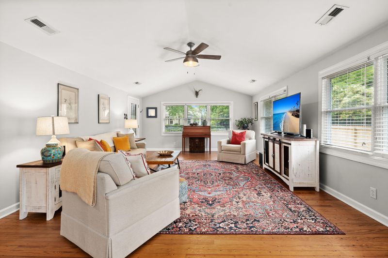 2205 Woodland Shores Rd, Charleston, SC 29412