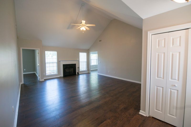 8638 Salamander Rd, North Charleston, SC 29406
