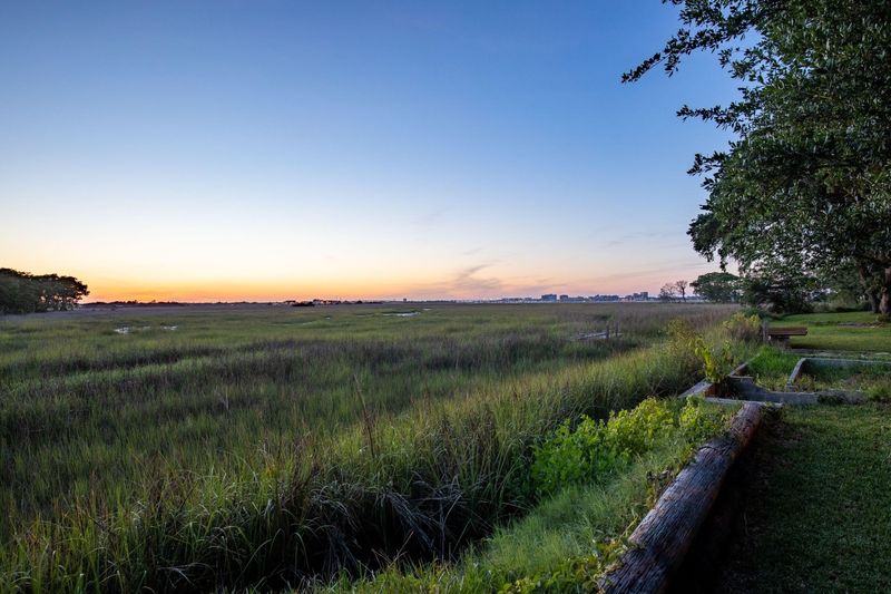 1040 Fort Sumter Dr, Charleston, SC 29412
