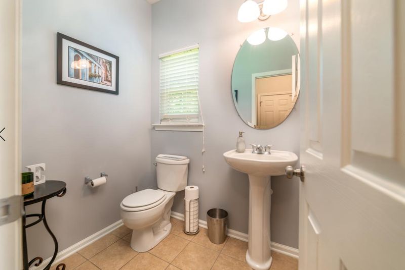 2125 Summerwood Dr, Mount Pleasant, SC 29466