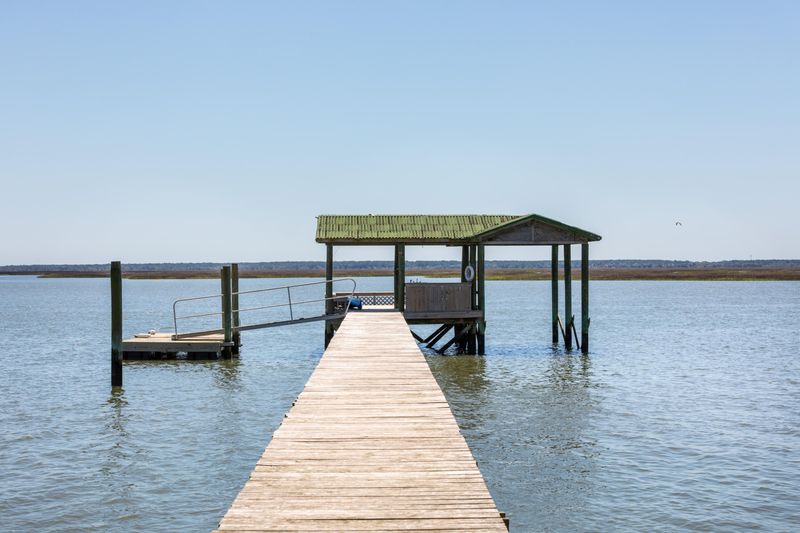 6059 Mossey Grove Ln, Awendaw, SC 29429