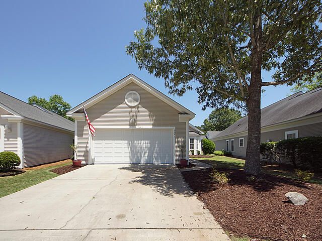9047 Delancey Cir, North Charleston, SC 29406