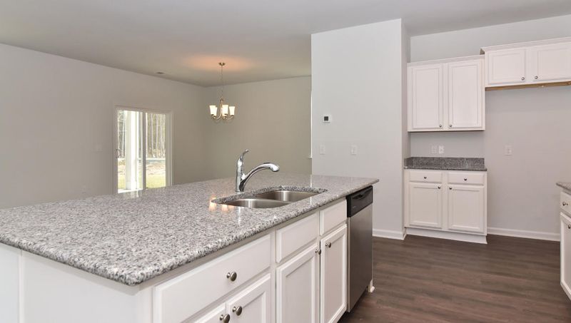 155 Sweet Cherry Ln, Summerville, SC 29486