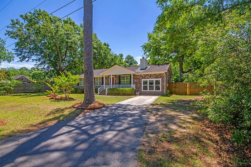 1141 Rembert Rd, Charleston, SC 29412