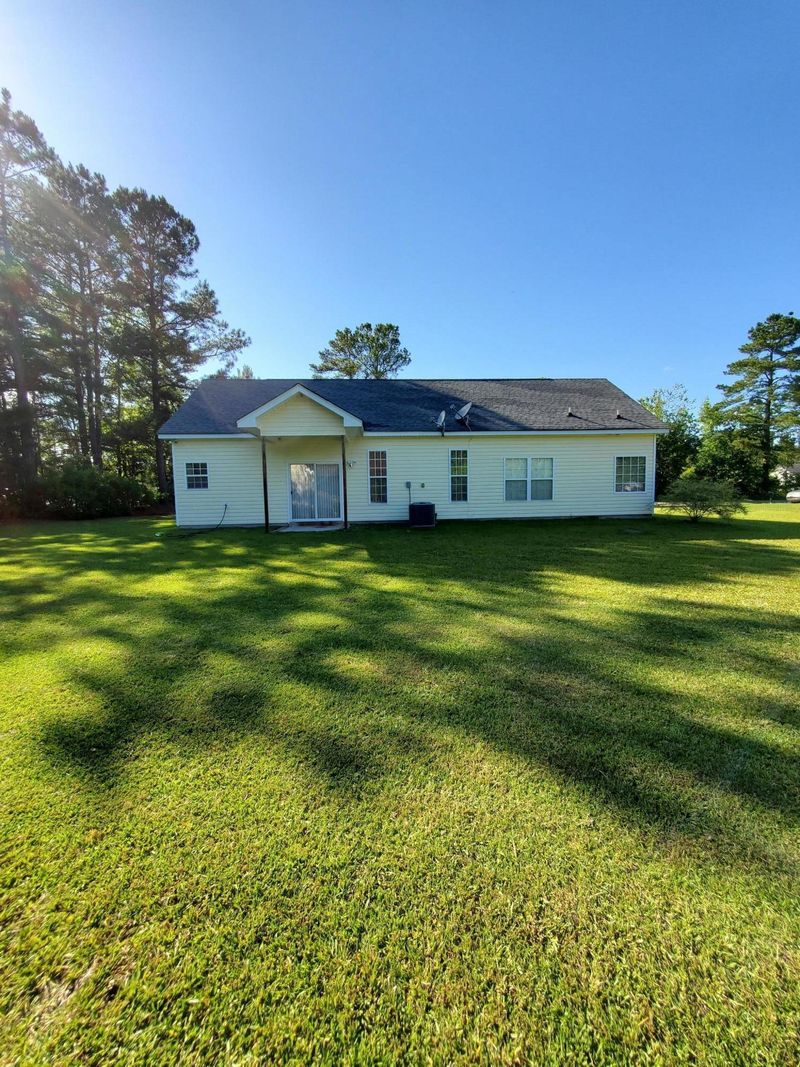 105 Resinwood Rd, Moncks Corner, SC 29461