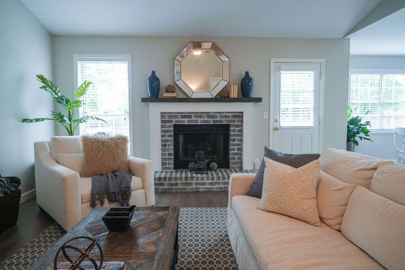 745 Veron Pl, Mount Pleasant, SC 29464