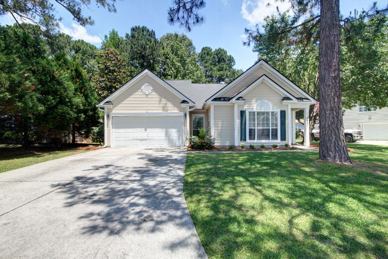 2504 Palmetto Hall Blvd, Mount Pleasant, SC 29466