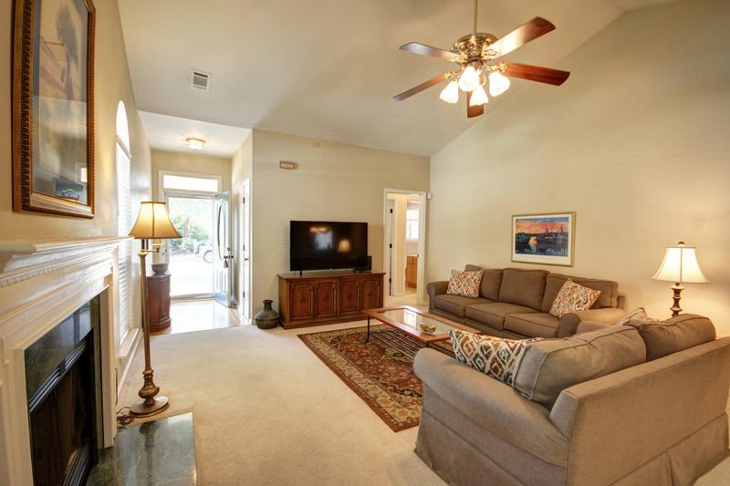 2504 Palmetto Hall Blvd, Mount Pleasant, SC 29466